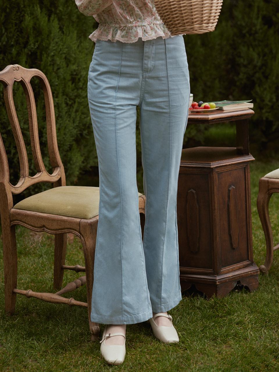 LENINA Pintuck Slim Flare Pants