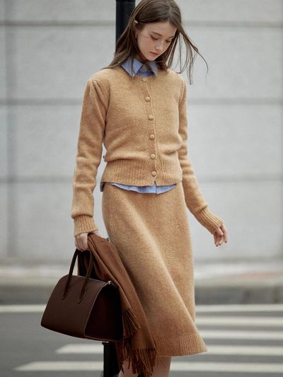 LENINA Woolen Ribbed Maxi Skirt [Golden Beige]