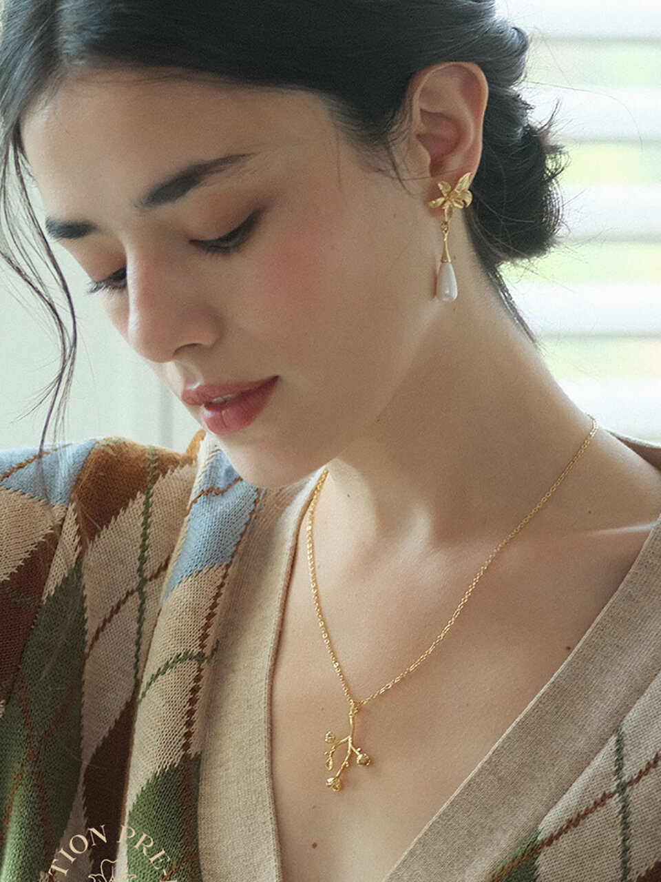 Les Bijoux Philosophy Simple Flower Pendant Necklace