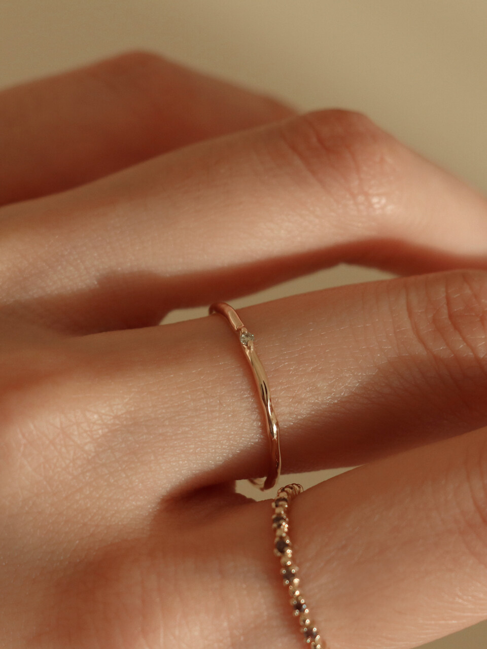 Less is more 14K Gold Cognac Diamond Rough Ring