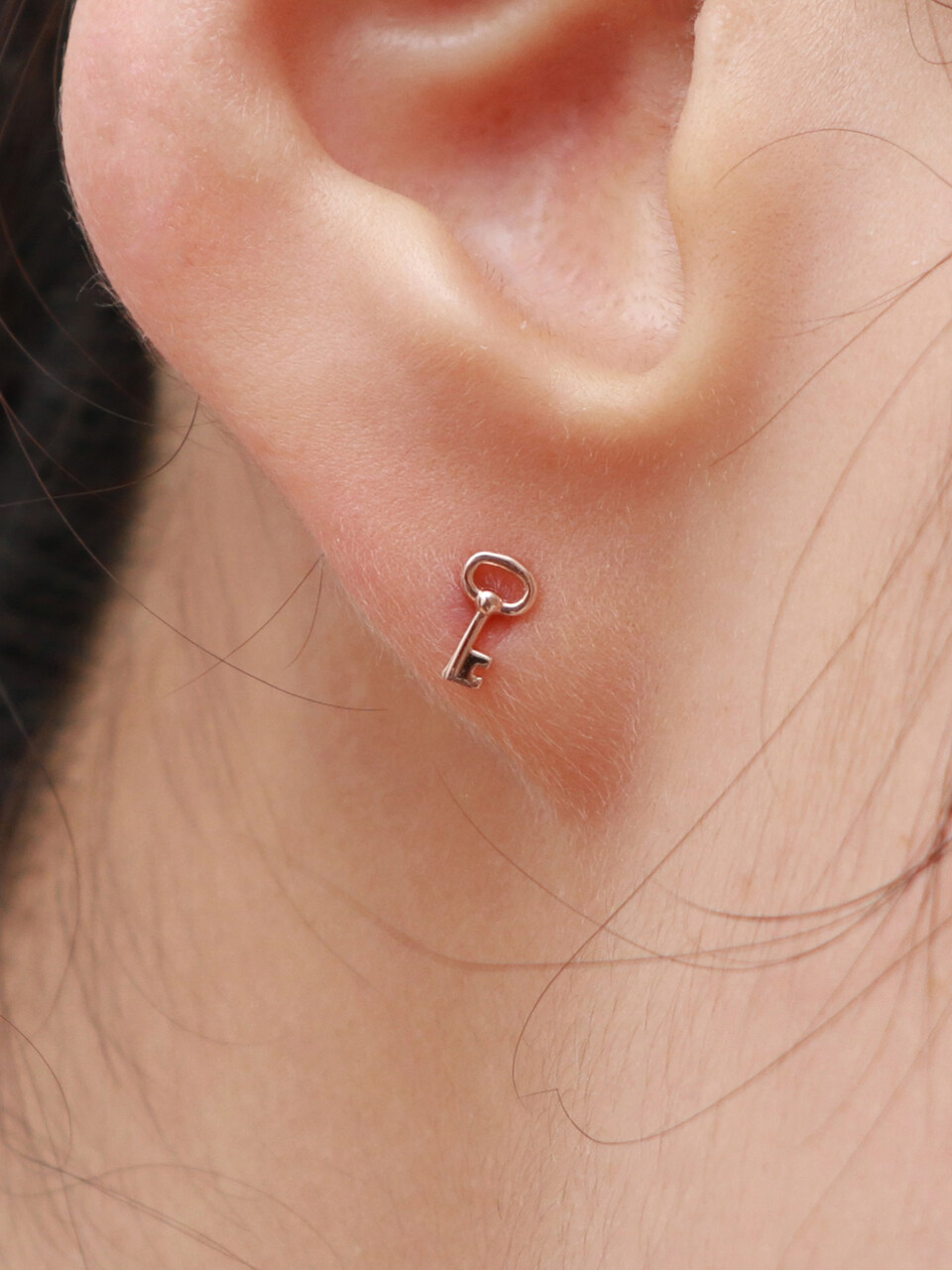 Less is more 14K Gold Key Earring / Piercing