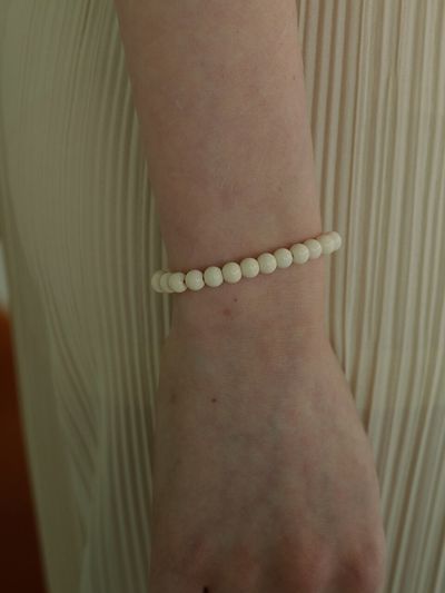 Less is more Cream Ball Bracelet