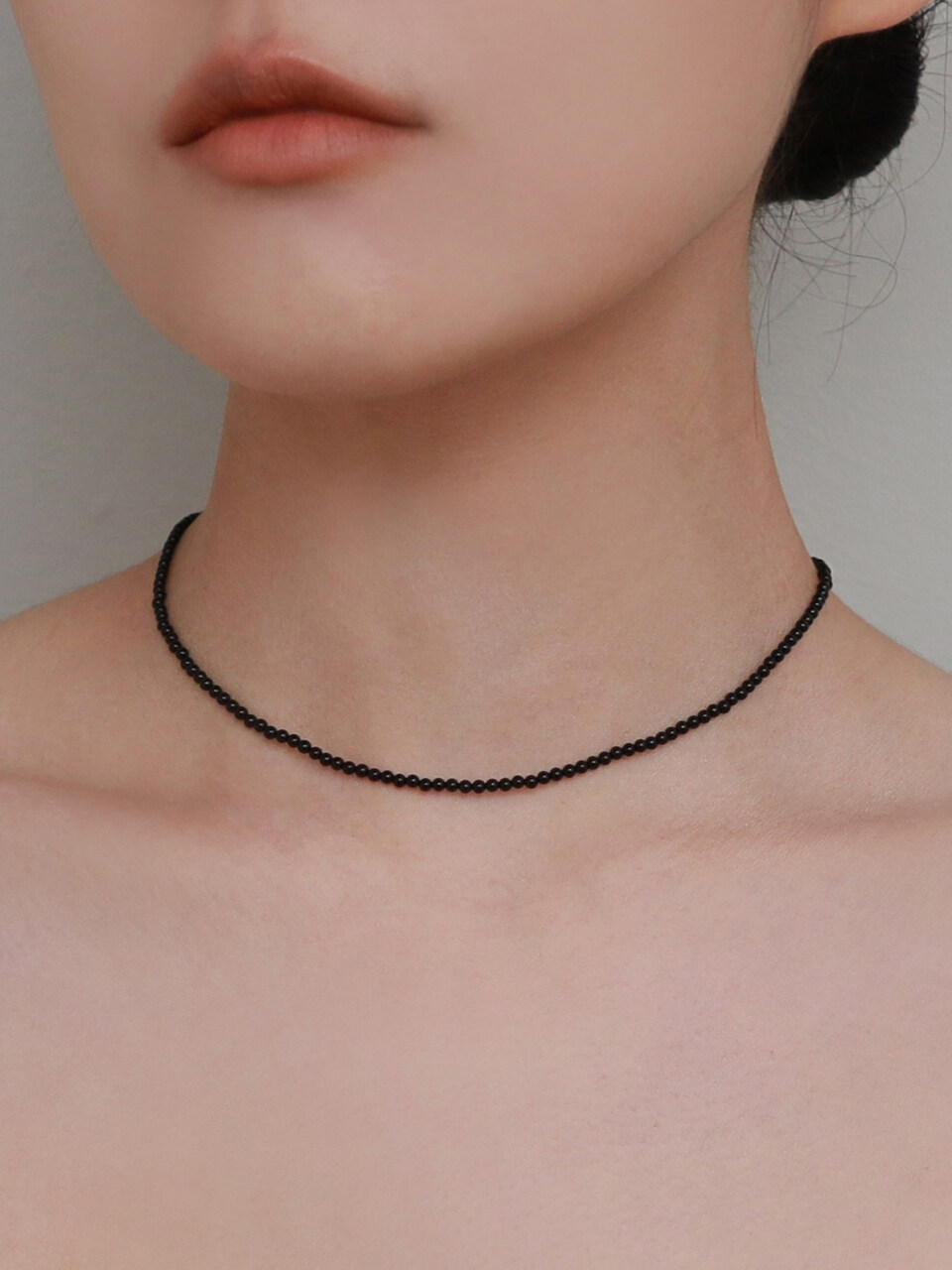Less is more Mini Black Onyx Necklace (2MM)