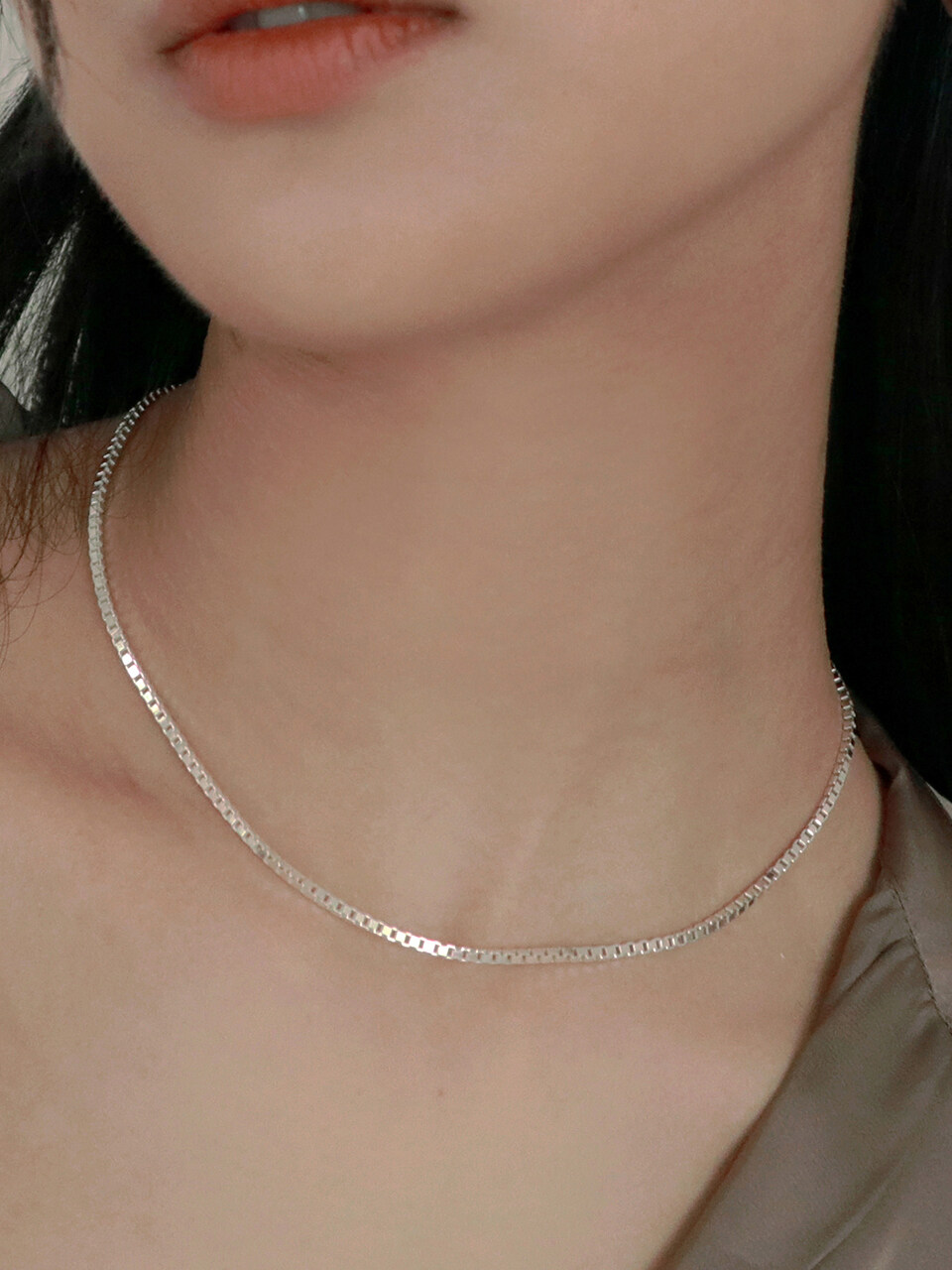 Less is more Silver Boxy Necklace