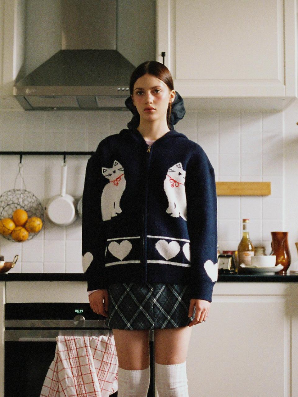 leterie Cat Design Cozy Knit Zip-up Hoodie [Navy]