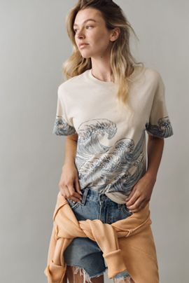 Letluv Wave Graphic Tee