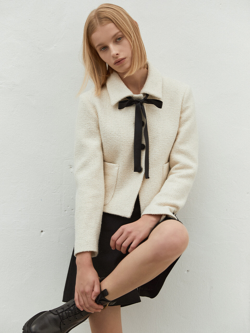 LETQSTUDIO Contrast-button Wool Tweed Jacket (Champagne)