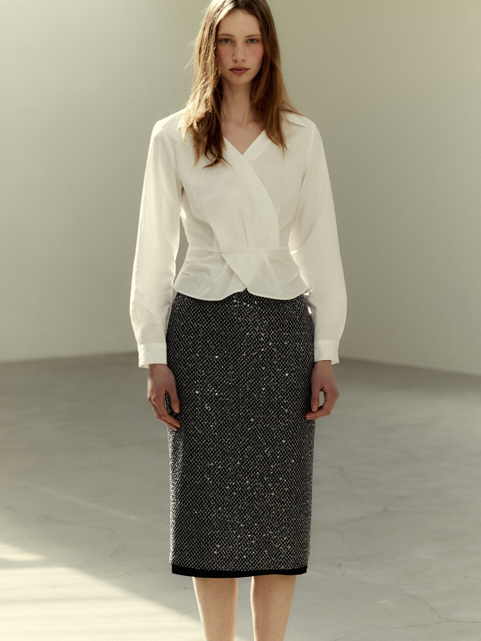 LETQSTUDIO Sequin Stretch Midi Skirt_Black