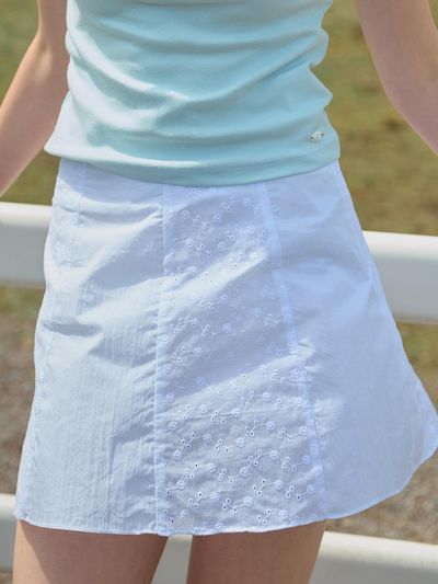 LETTER FROM MOON Mixed Punching Mini Skirt (WHITE)