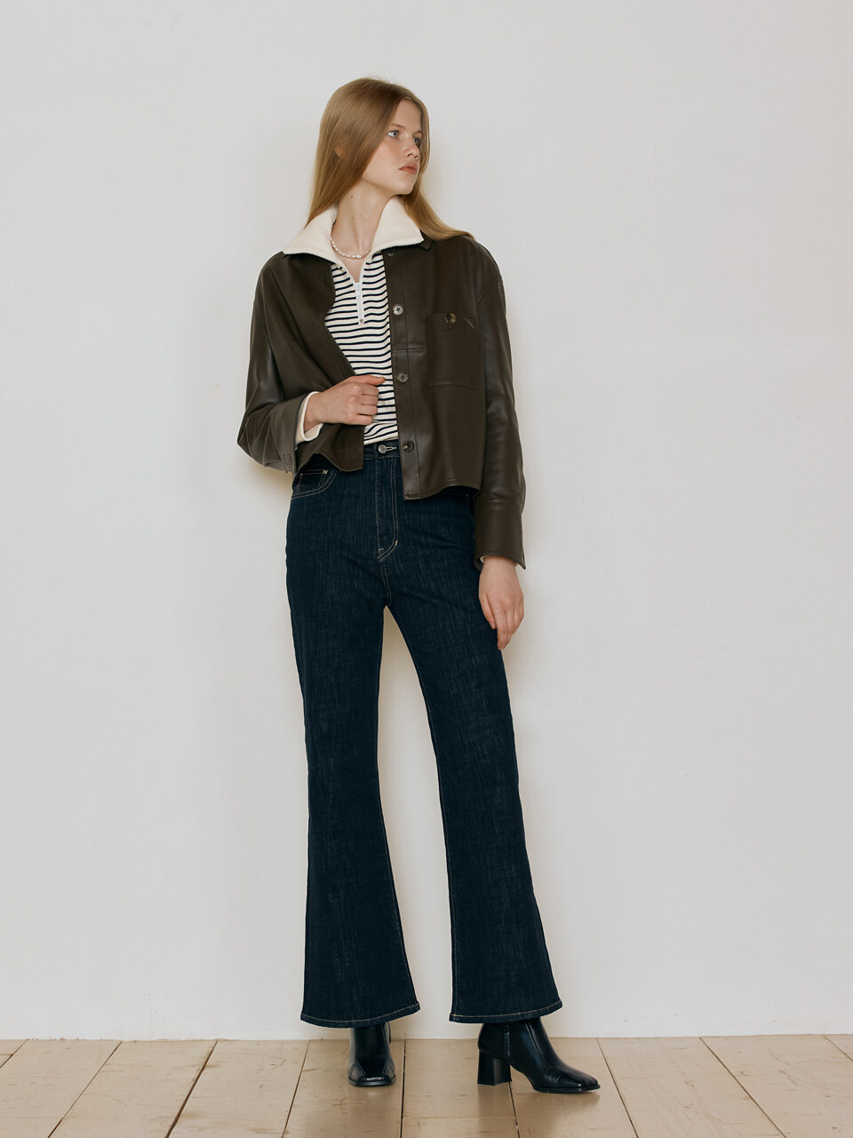 LEUNI Coated Waist Semi Boots Cut Jeans_Indigo