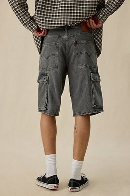 Levi's Levi's 478 Baggy Cargo Shorts in Make Em Pay, Men's at Urban Outfitters