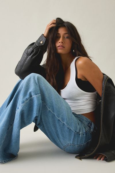 Levi's Levi's Cinch High-Rise Wide Leg Jeans in Losing My Mind, Women's at Urban Outfitters