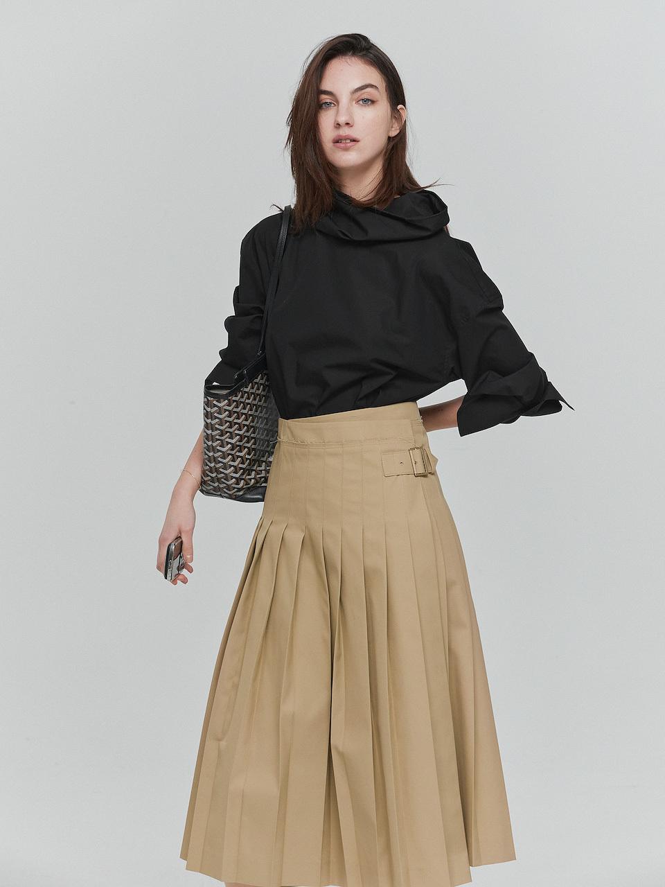 L’H.A.S Roll-Neck Cotton Shirt (Black)