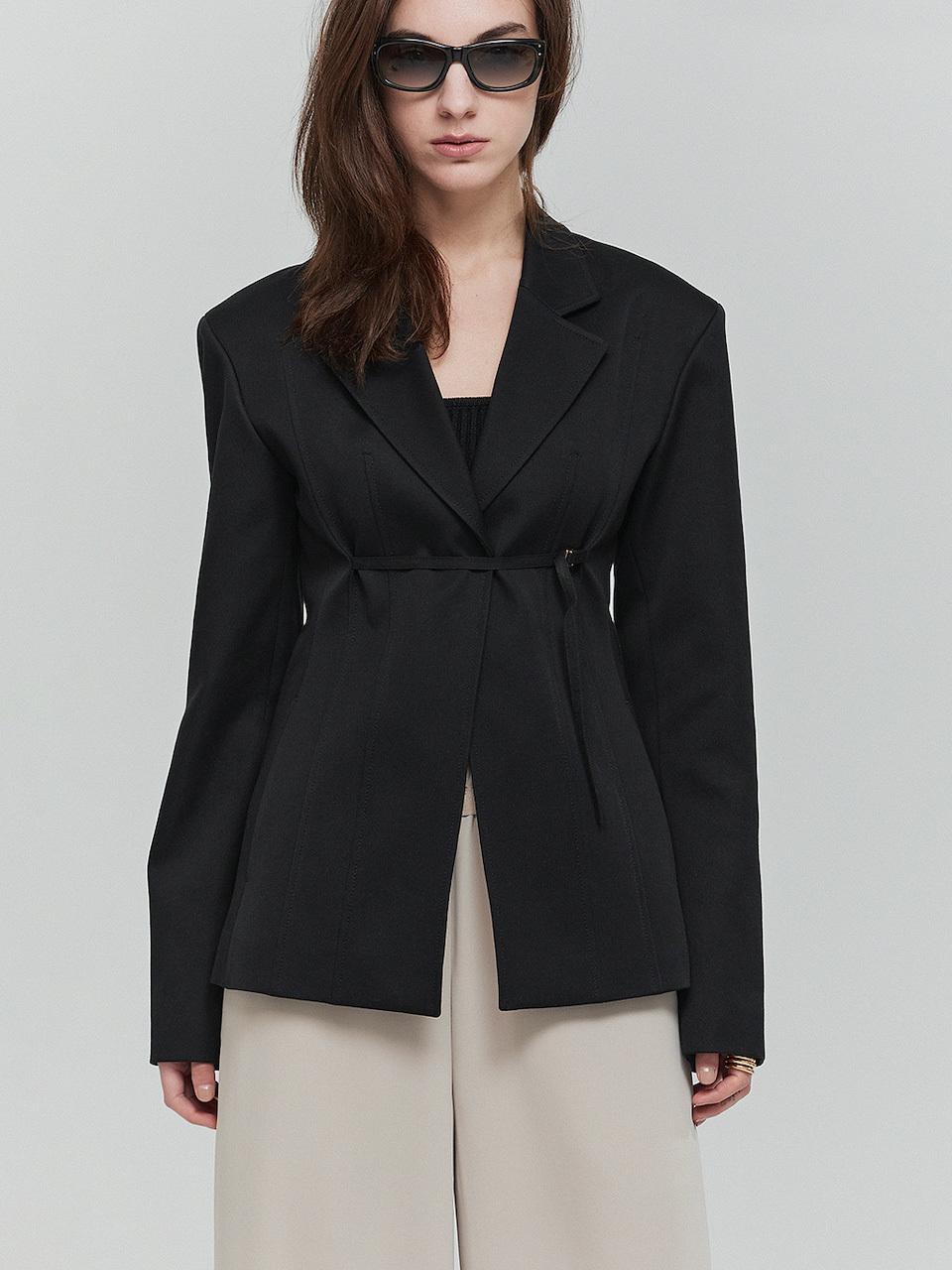 L’H.A.S Slim Waisted Strap Jacket_Black