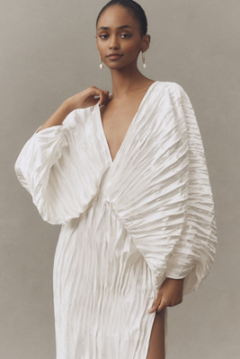 L'IDE - De Luxe Long-Sleeve V-Neck Pleated Maxi Dress