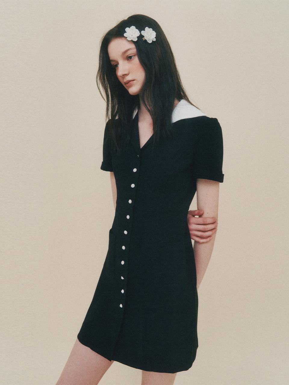 LIE MEQUE Jewelry Button Wide Collar Dress Black
