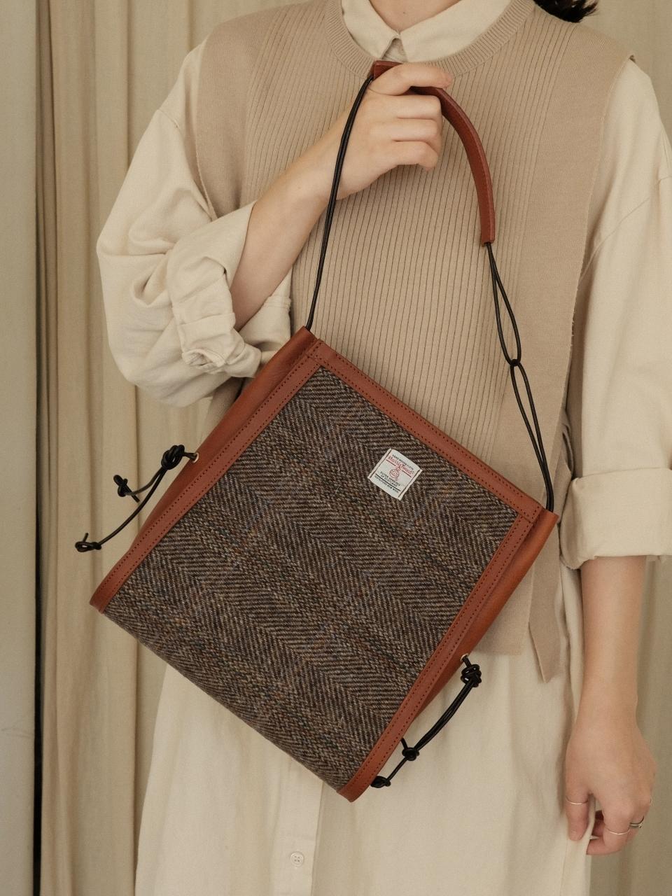 Lillico Harris Tweed Leather Handwoven Bag [Beige/Brick Brown]