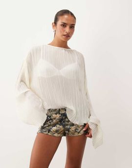 Lioness Lioness Nice Nights cuffed sleeve pleated plisse top in white