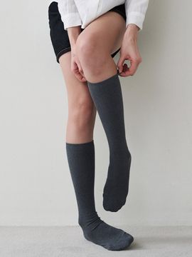 LOEIL Basic Cotton Keen Socks_ Charcoal