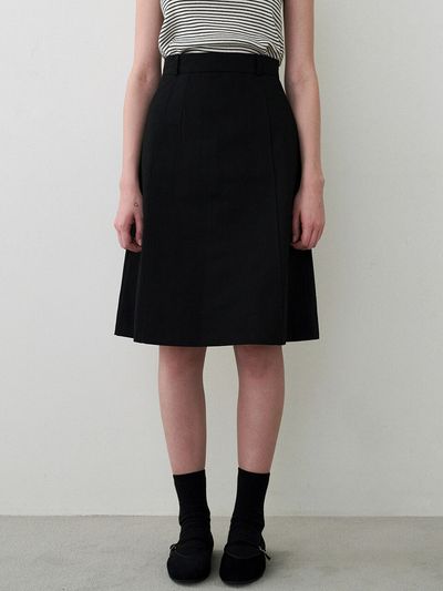 LOEIL Basic Midi Skirt _ Black