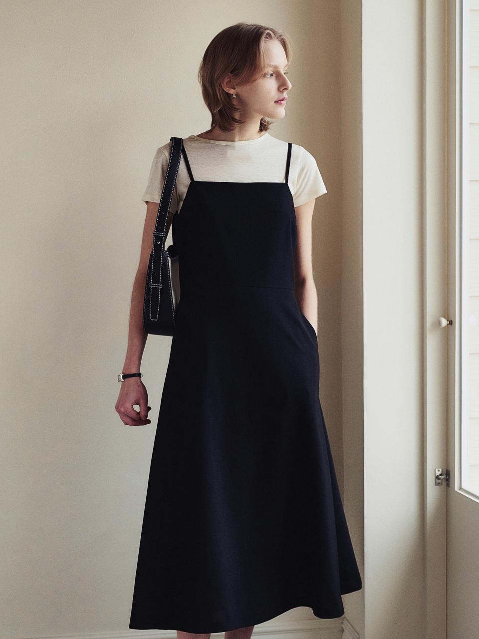 LOEIL Flare Sleeveless Long Dress - Black