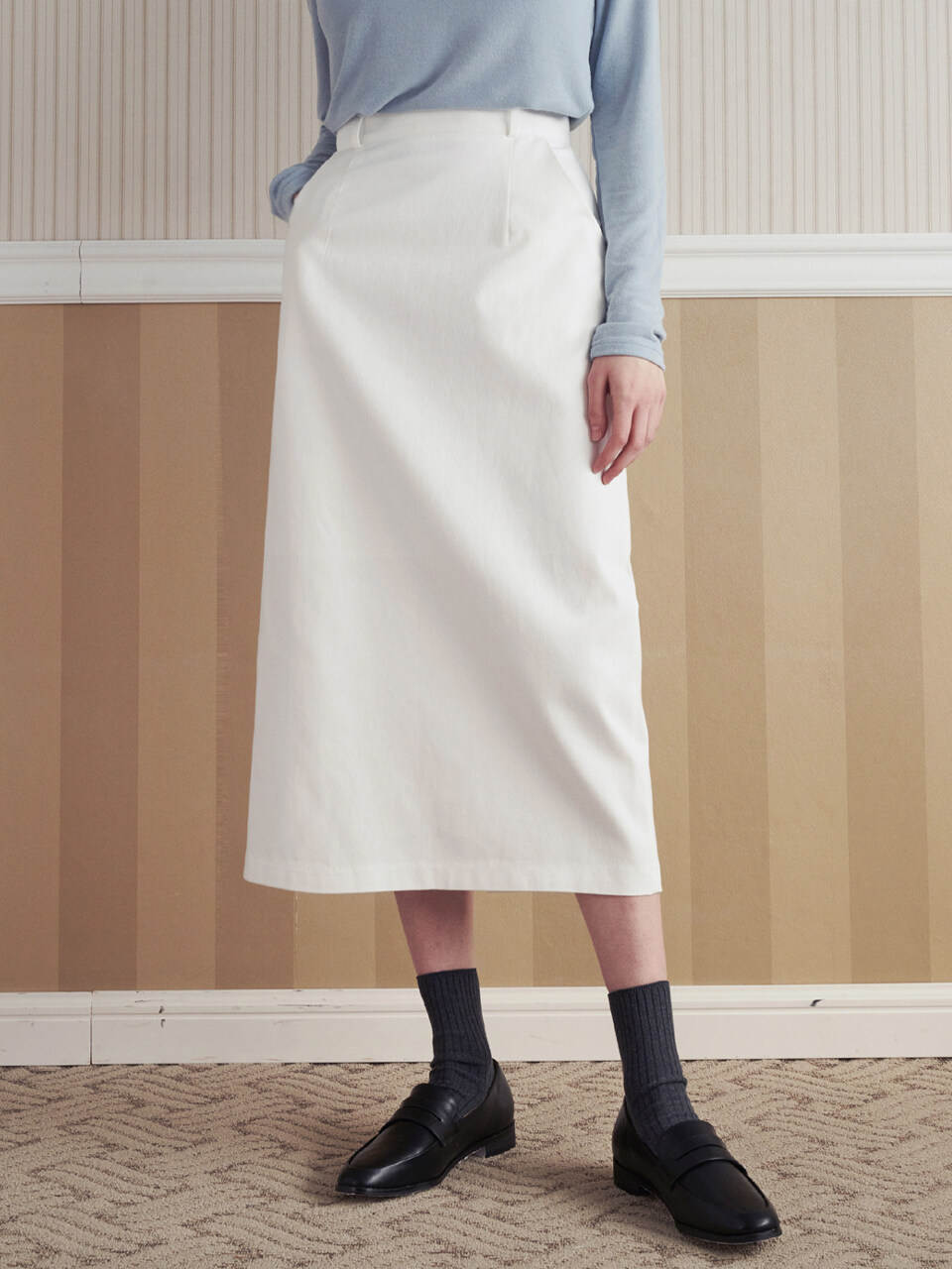 LOEIL H-line Pocket Midi Skirt _ White