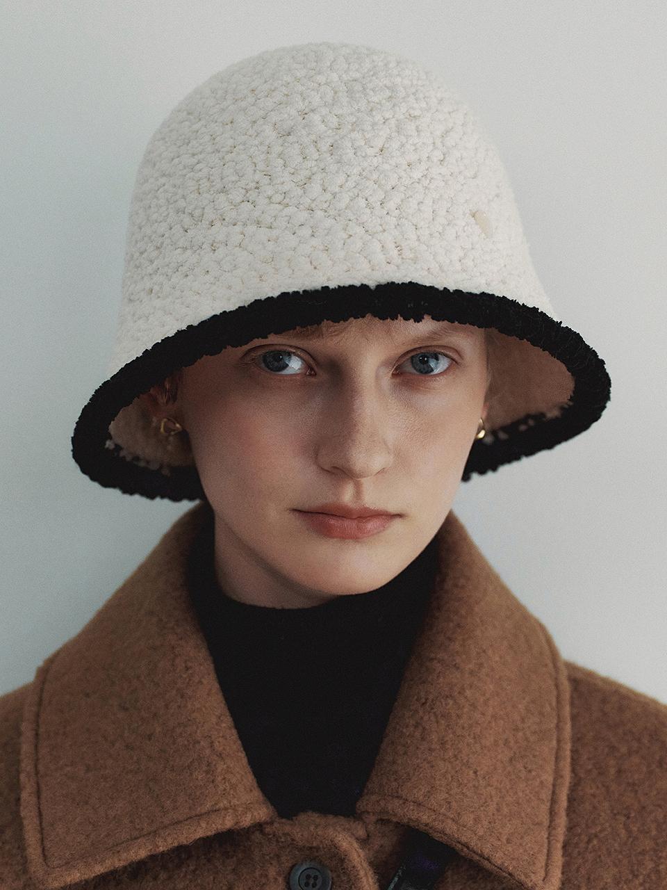 LOEIL Koji Bookle Bucket Hat - beige
