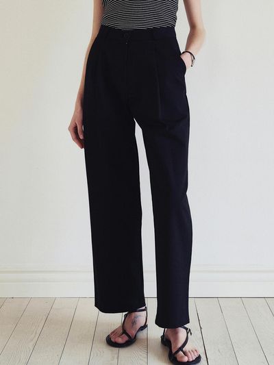 LOEIL Light Semi-Wide Cotton Pants - Black