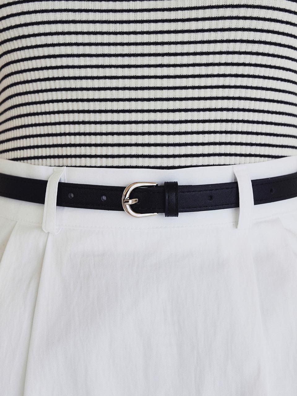 LOEIL Round Buckle Slim Belt