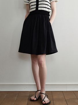LOEIL Shirring Flared Half-line Skirt_Black