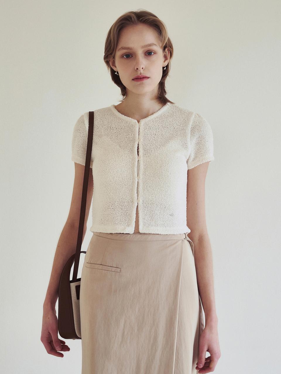 LOEIL Soft Button Short Sleeve Cardigan