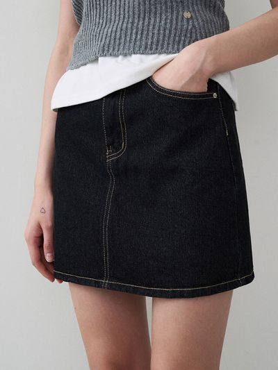 LOEIL Stitch Salvage Short Skirt _ Indigo Black