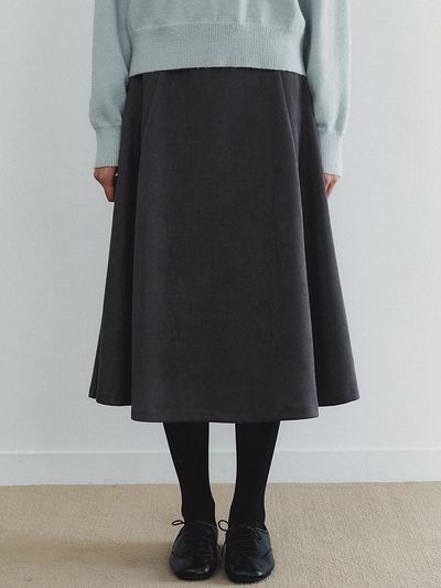 LOEIL Suede Flared Long Skirt - Charcoal