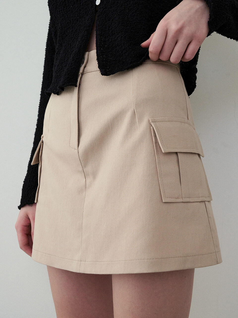 LOEIL Vintage Cargo Short Skirt _ Beige