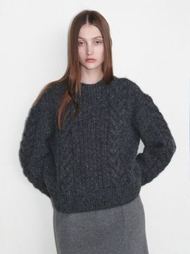 LOEUVRE Hairy Cable Knit Pullover - 2 Colors