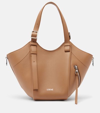 Loewe Loewe Hammock Flip Medium leather top-handle bag