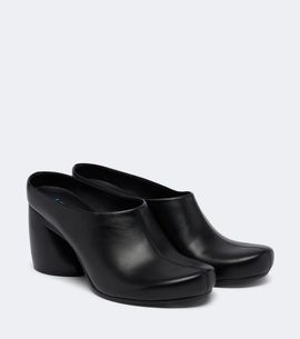 Loewe Loewe Oval leather mules