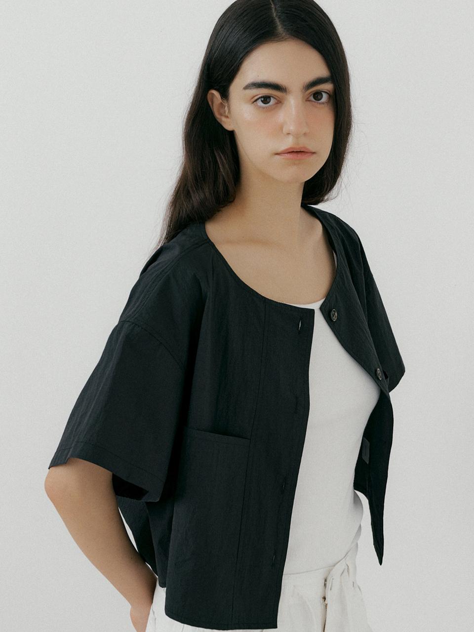 L’oiE Summer Pocket Wind Blouse Jacket_Black