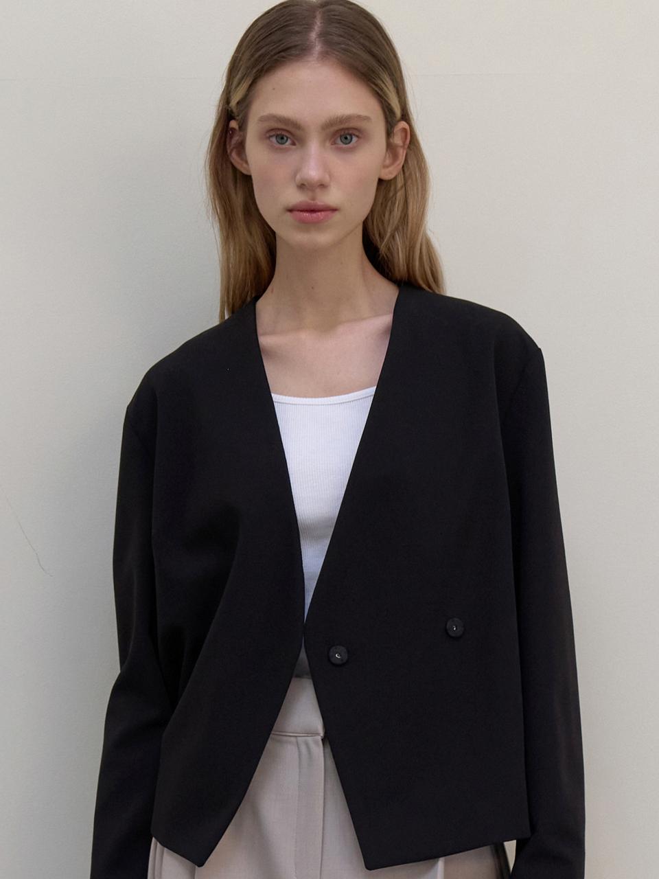 L’oiE V Neck Double Snap Jacket_Black