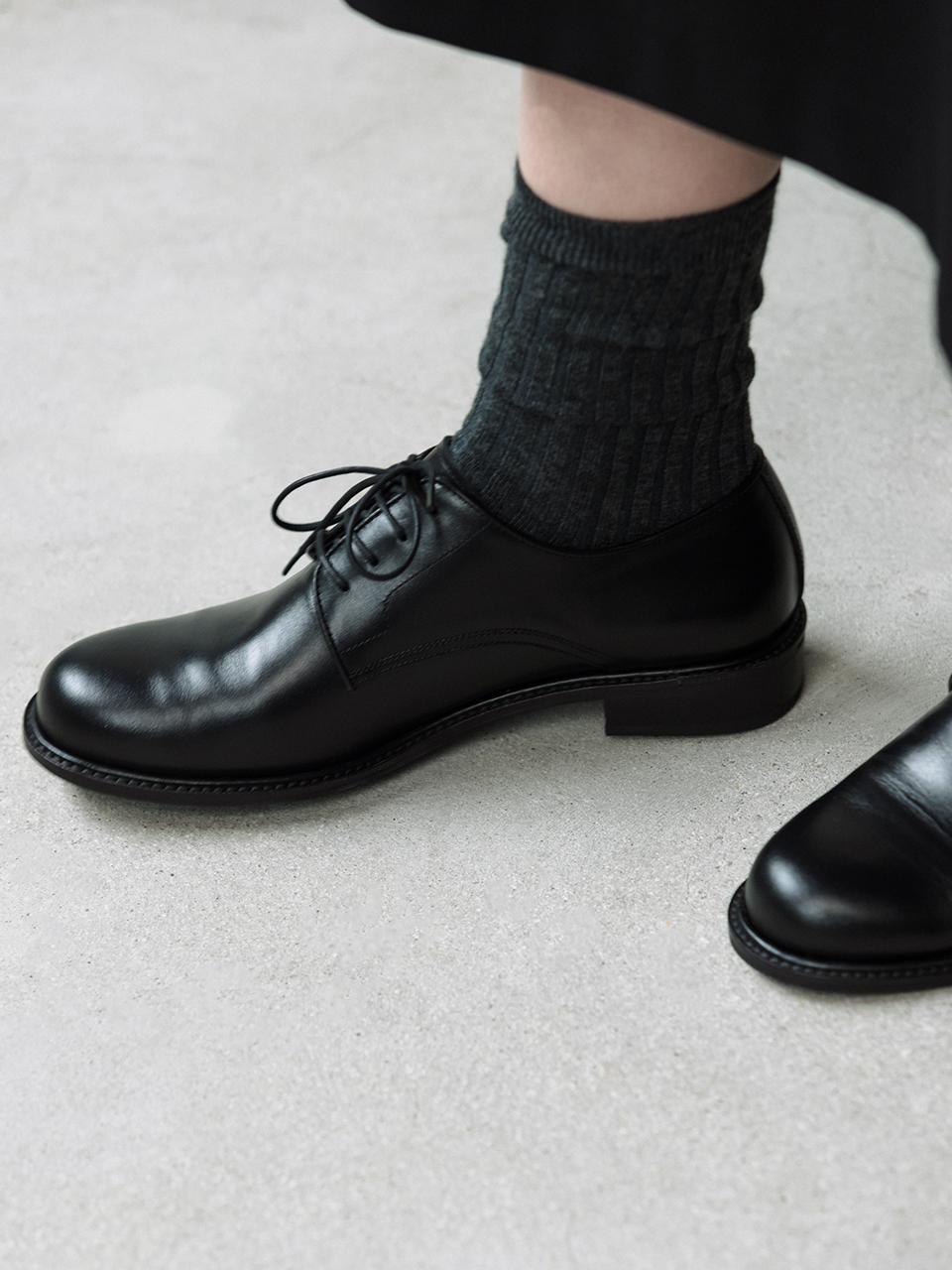 Loiret Minimalist Plain Toe Leather Derby Shoes [Black]
