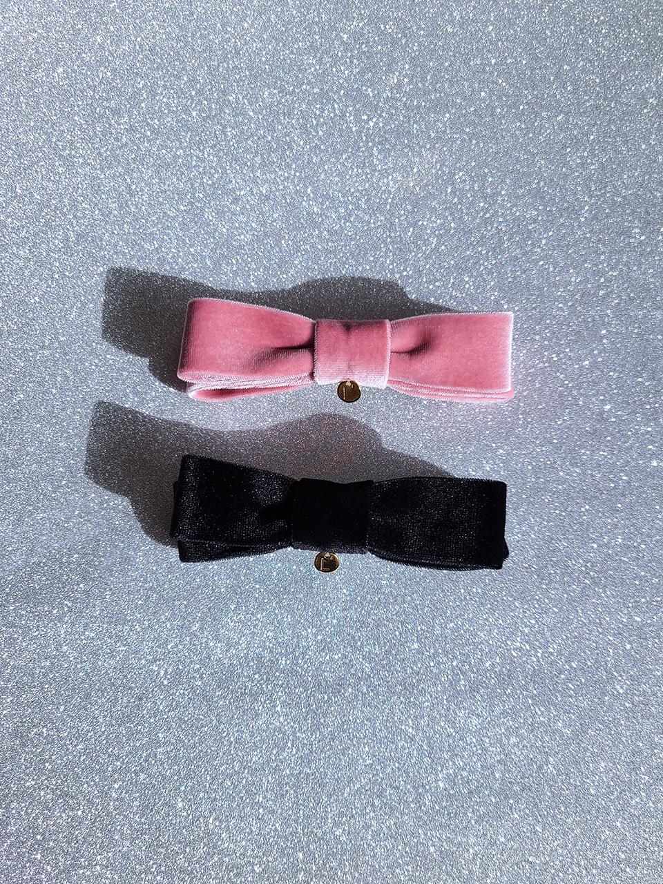 L’OMBRILLANT Double-layered Velvet Pearl Charm Ribbon Hair Pin