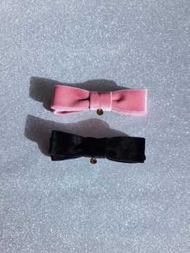 L’OMBRILLANT Double-layered Velvet Pearl Charm Ribbon Hair Pin
