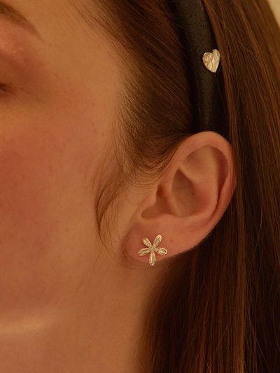 L’OMBRILLANT Fleur Silver Earring
