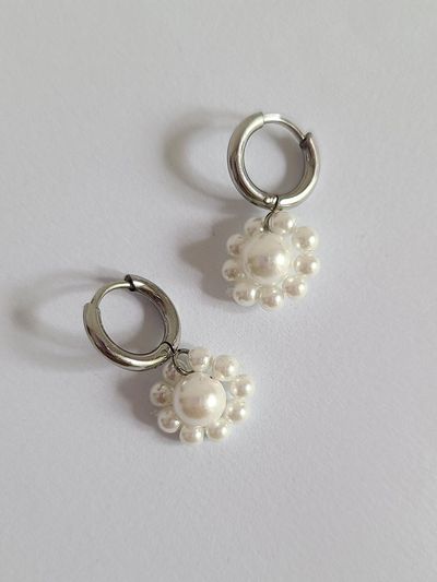 L’OMBRILLANT Pearl Fleur Pearl Earring