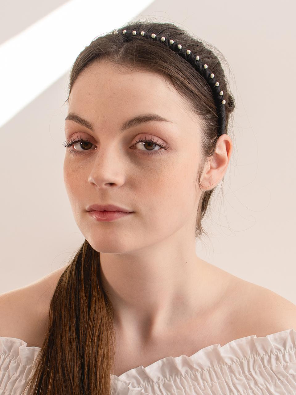 L’OMBRILLANT Pearl Satin Delicate Width Headband