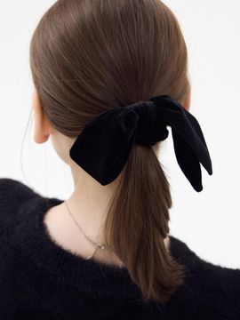 L’OMBRILLANT Ribbon Velvet Luxury Designer Scrunchie [Black]