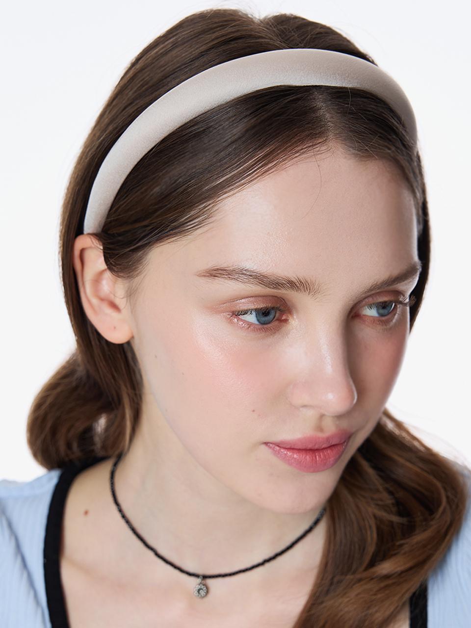 L’OMBRILLANT Satin Hairband [Beige]