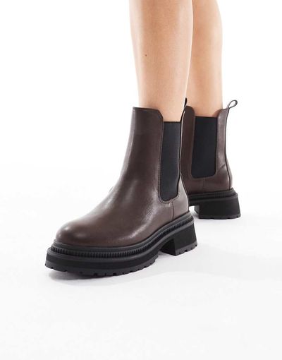 London Rebel London Rebel Emma chunky chelsea boots in chocolate-Brown
