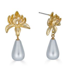 Loni Paul Jewelry Loni Paul Jewelry Lily Shell Pearl Earrings