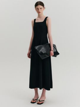 LOOKAST Kathy Sleeveless Long Dress [Black]
